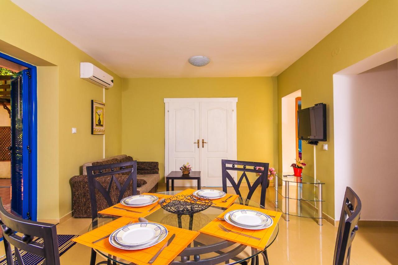 Ðenovići Villa Sea-N-Sun, 7 Bedrooms & Pool, Nearby Portonovi Marina. מראה חיצוני תמונה