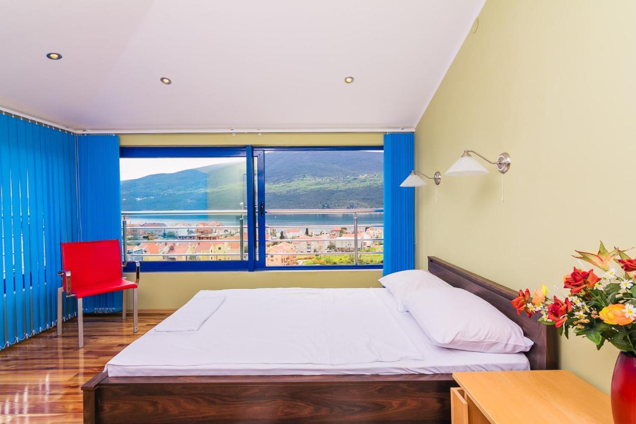 Ðenovići Villa Sea-N-Sun, 7 Bedrooms & Pool, Nearby Portonovi Marina. מראה חיצוני תמונה